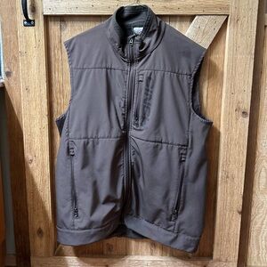 Cinch vest